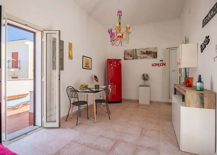 Casa Ferrito - *